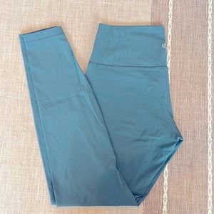 Lululemon leggings size 10